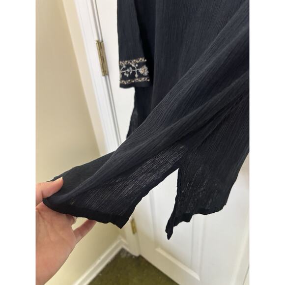 Vtg Black Gauzy Embroidered Beaded 3/4 Sleeve Top Size Medium Boho Indie Peasant - Picture 9 of 10